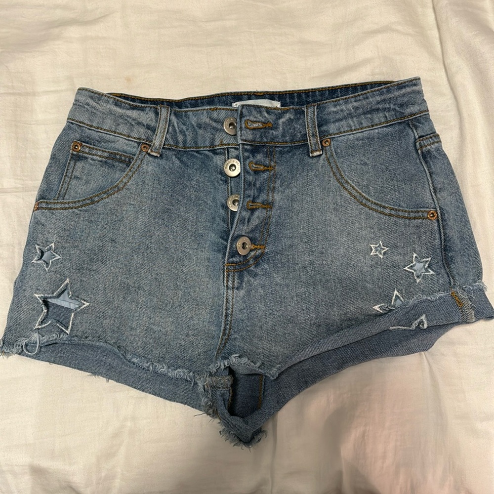Star cutout denim shorts